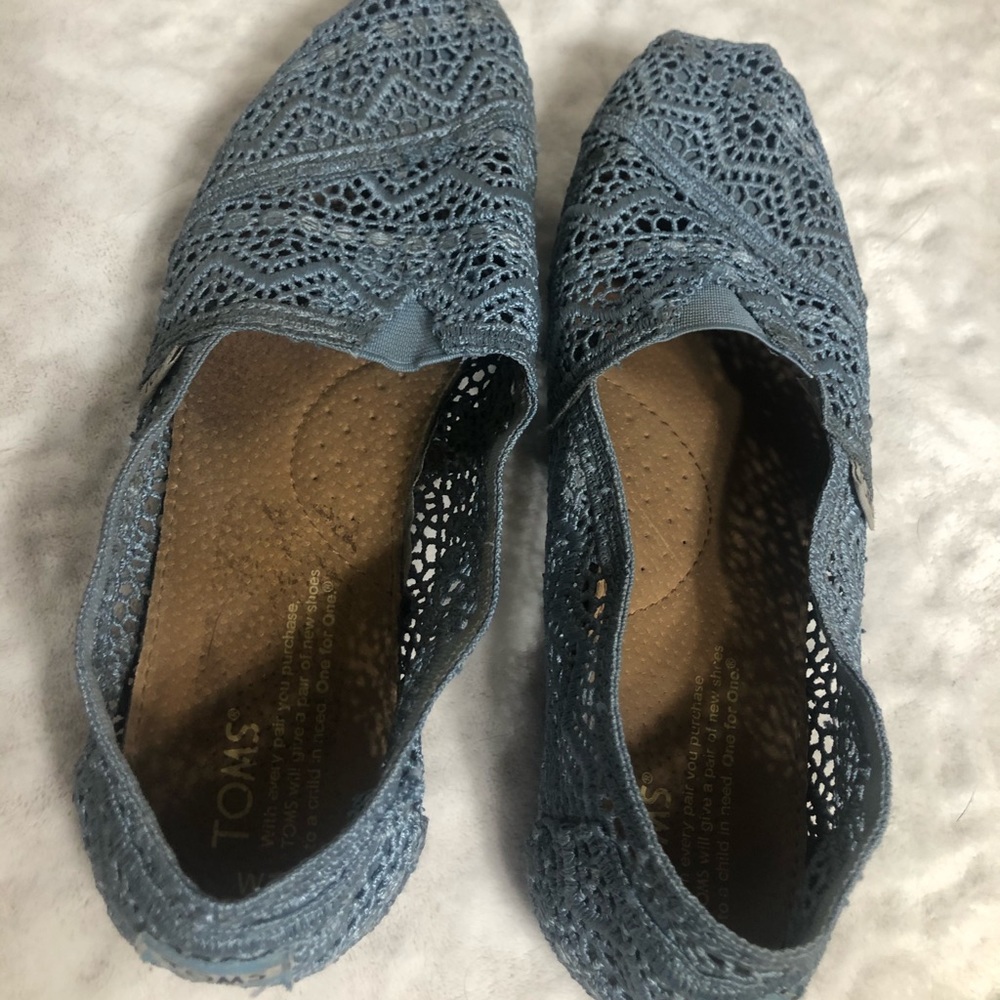 Blue lacy TOMS
